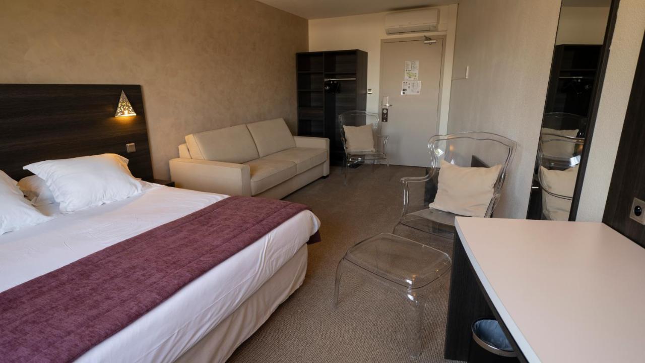 Logis Restaurant Les Oliviers Hotel