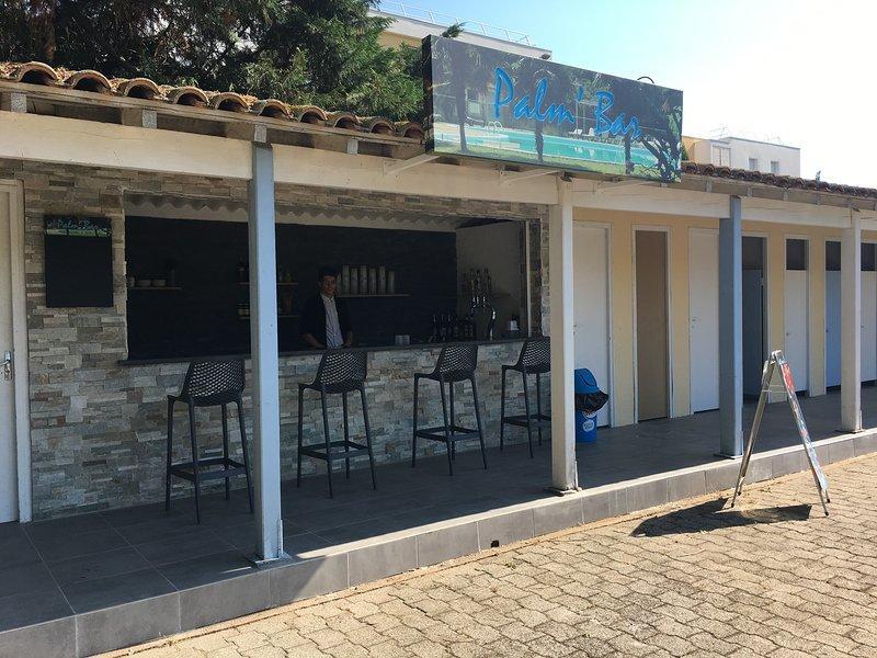 Hotel Logis Restaurant Les Oliviers