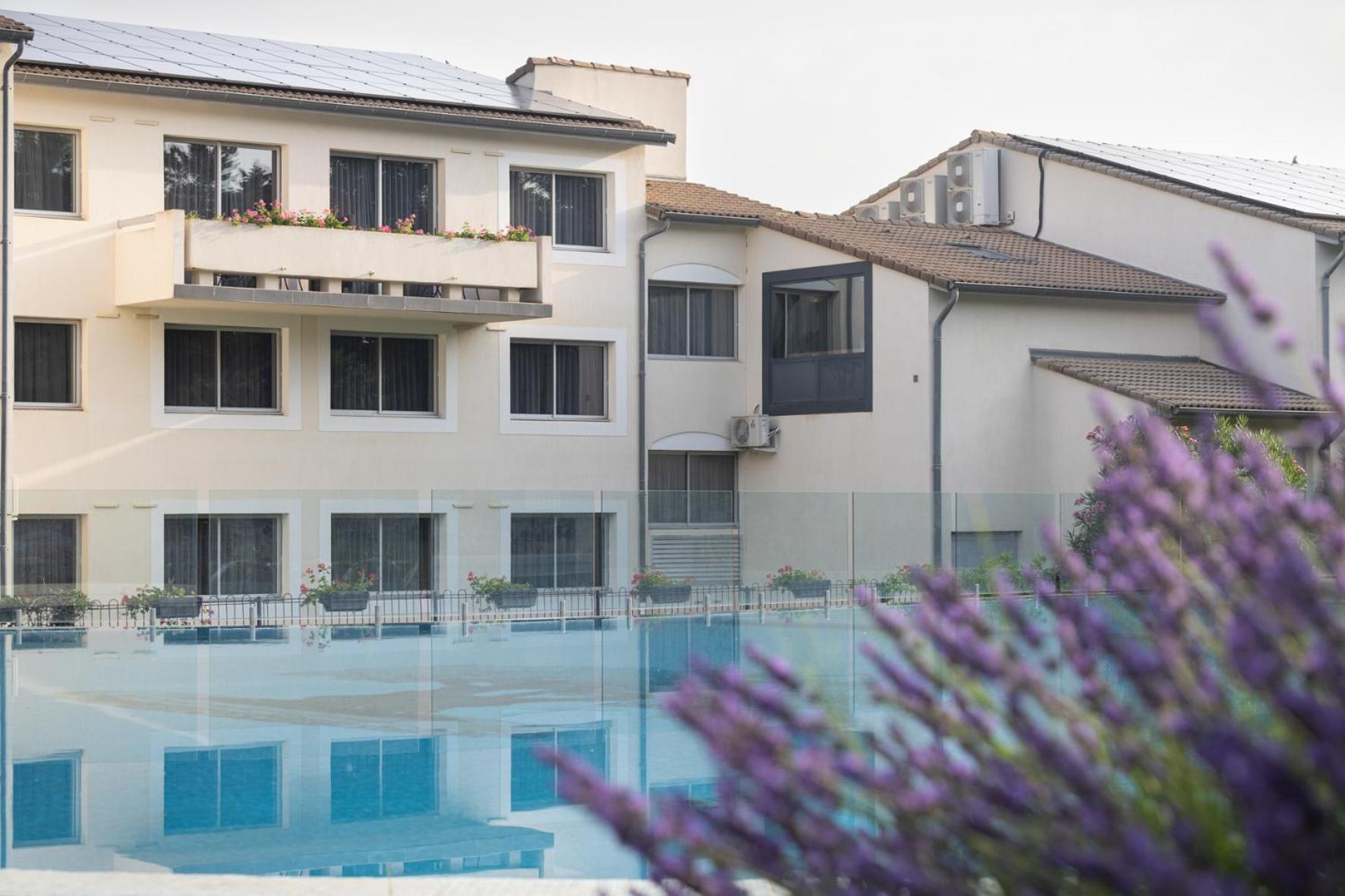 Logis Restaurant Les Oliviers Hotel
